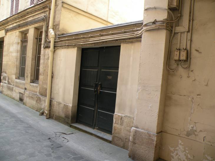  porte dans le passage , 40, rue du Bac